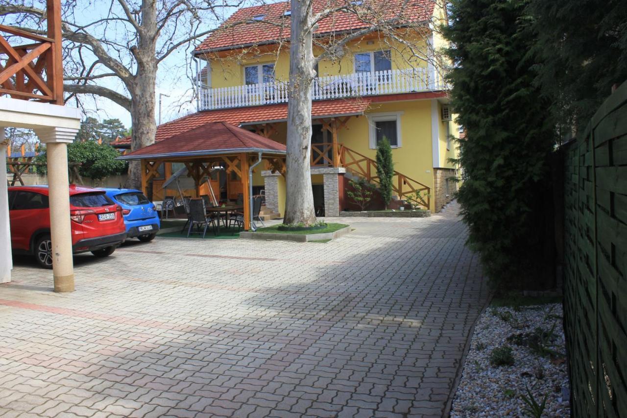 Szanto Villa Heviz Exterior photo