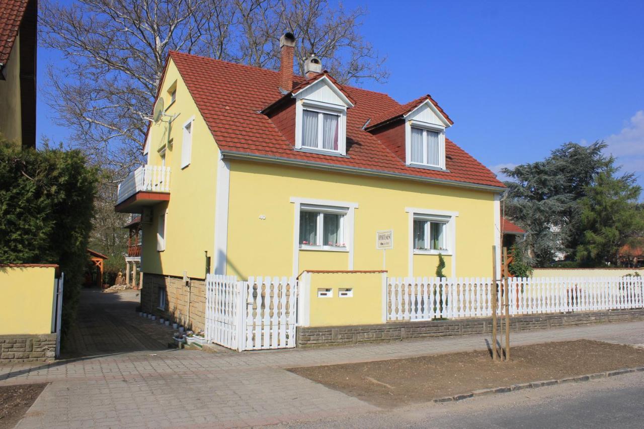 Szanto Villa Heviz Exterior photo