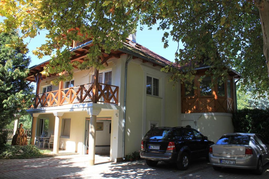 Szanto Villa Heviz Exterior photo